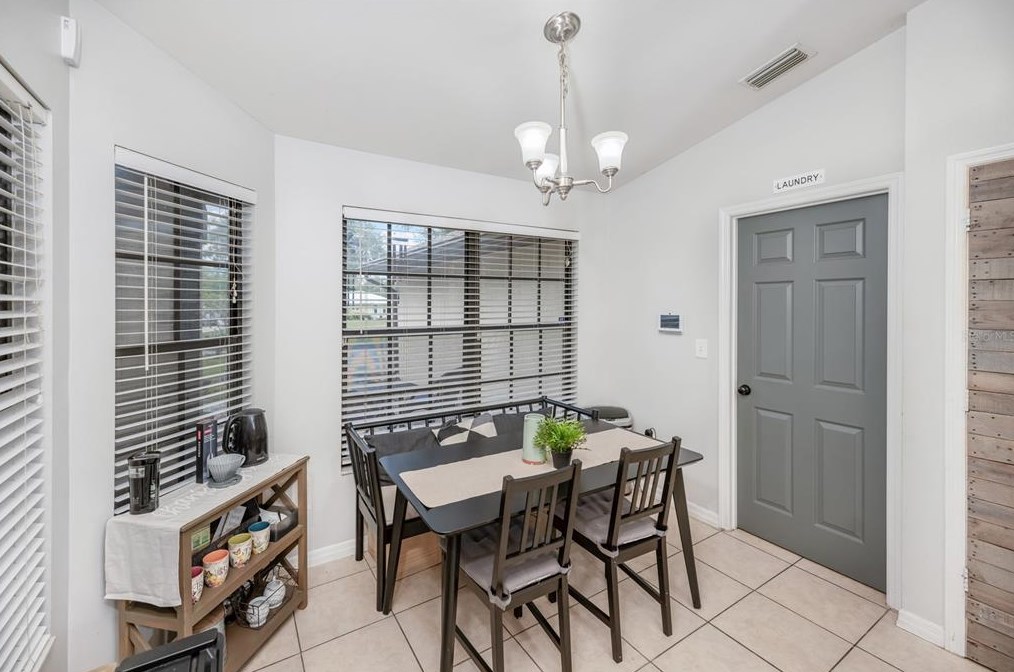 1313 Covey Cir, Lakeland FL 33809-4698 exterior