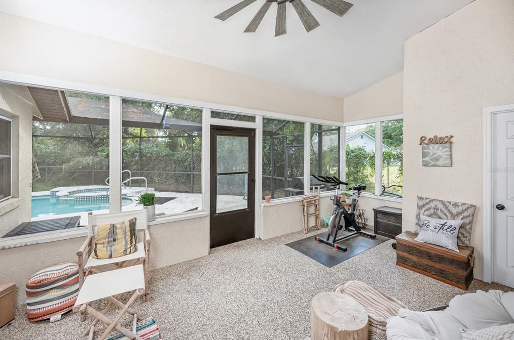 1313 Covey Cir, Lakeland FL 33809-4698 exterior