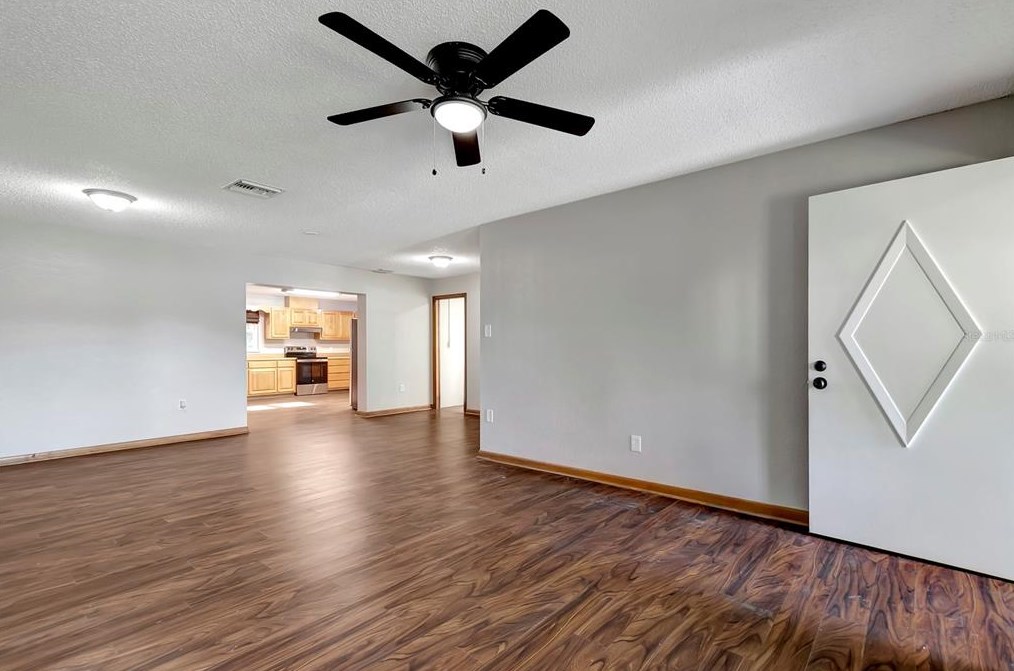 37036 Janet Cir, Dade City FL  33525-5920 exterior