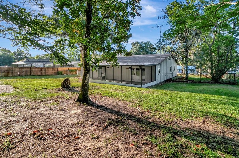 37036 Janet Cir, Dade City FL  33525-5920 exterior