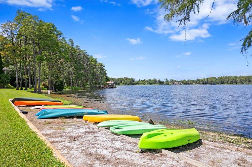 3133 Lk Ellen Dr, Tampa FL 33618-3600 exterior