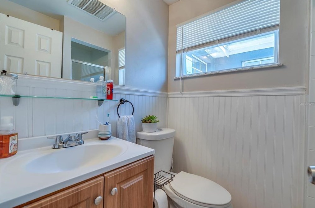 2446 Chancery Dr, Tarpon Springs FL  34690-3917 exterior