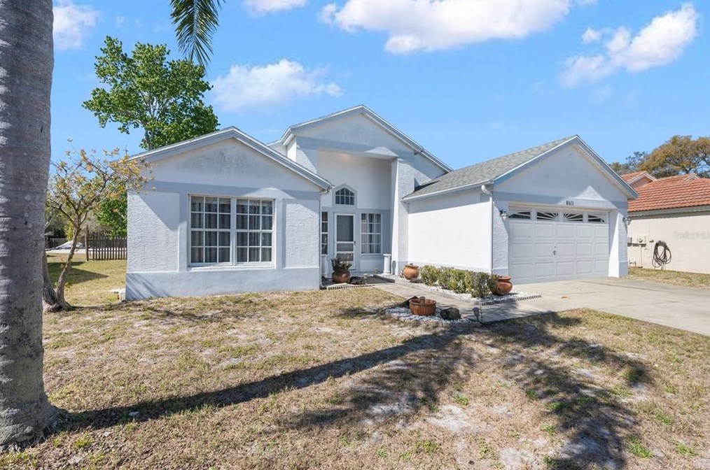 8013 Thatch Ter, Port Richey FL  34667-7135 exterior