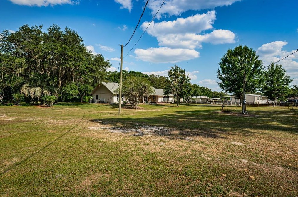 4522 Horseshoe Lake Way, Plant City FL  33565-5386 exterior