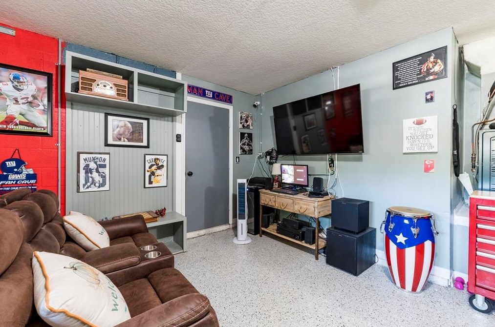 6158 Kiteridge Dr, Lithia FL  33547-5849 exterior