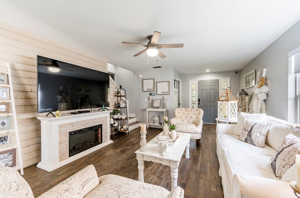 6158 Kiteridge Dr, Lithia FL  33547-5849 exterior