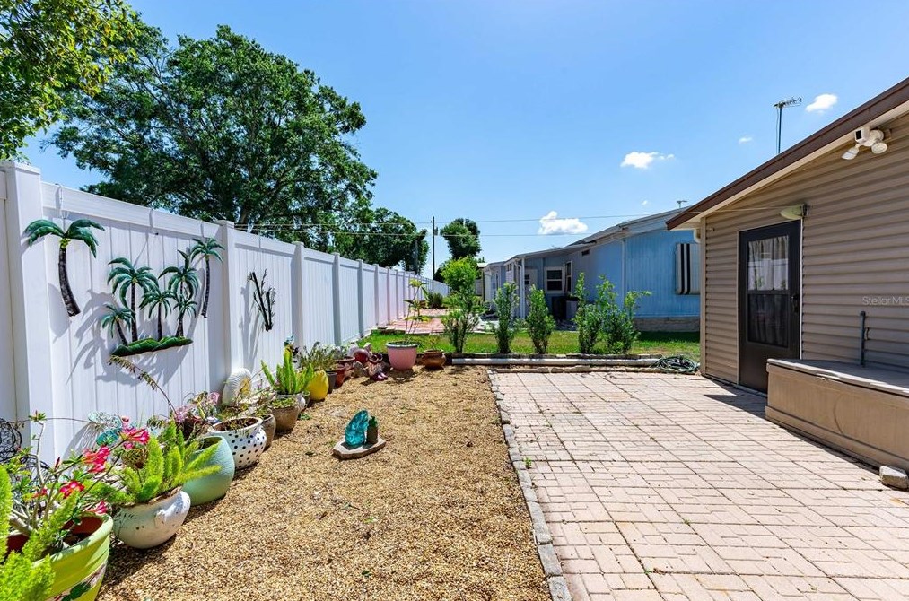 36341 Bonney Dr, Zephyrhills FL 33541-0784 exterior