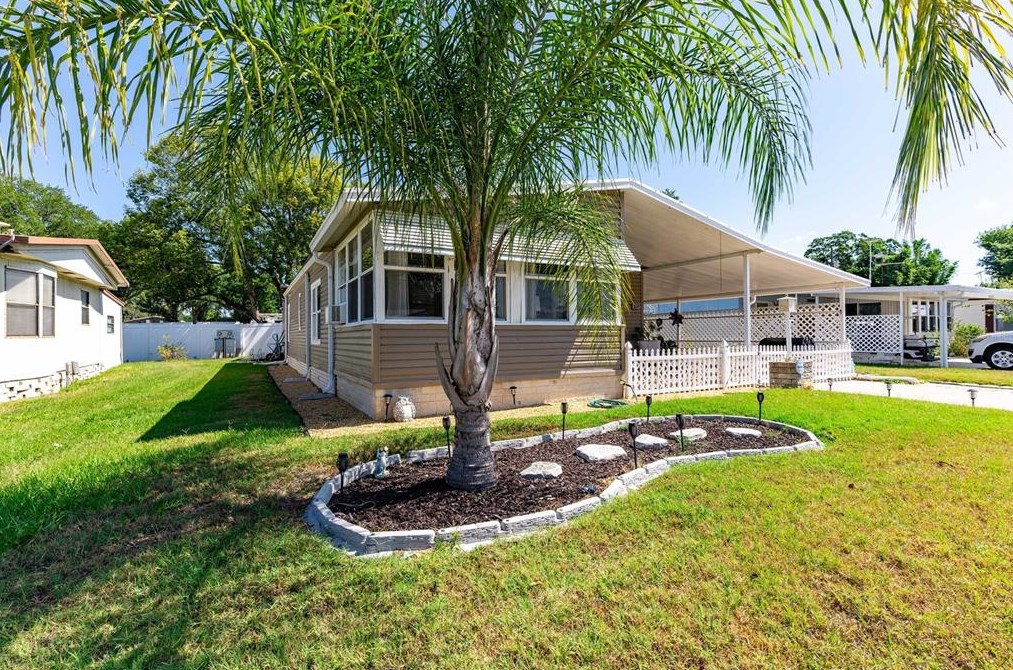 36341 Bonney Dr, Zephyrhills FL 33541-0784 exterior