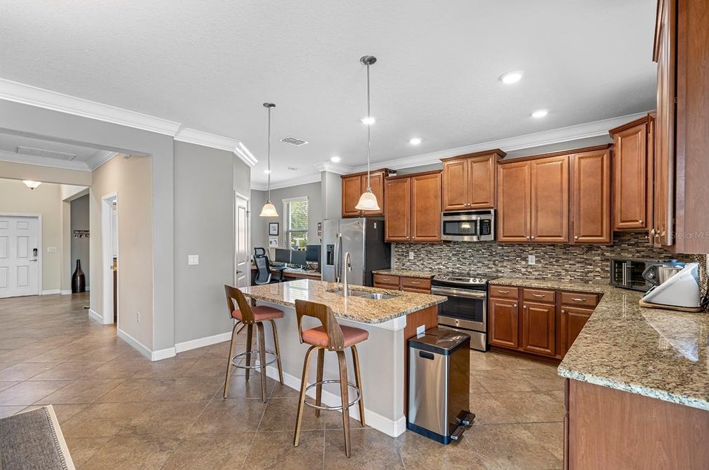 11857 Frost Aster Dr, Riverview FL  33579-4101 exterior