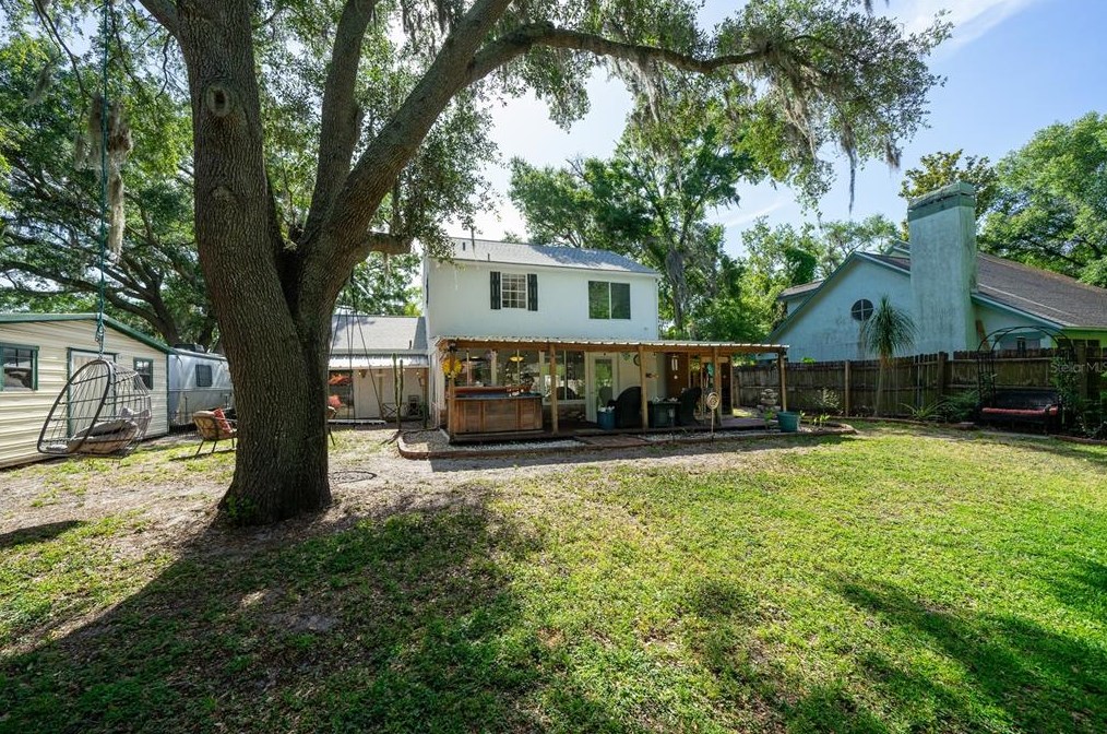 516 Emberwood Dr, Brandon FL  33511-7960 exterior