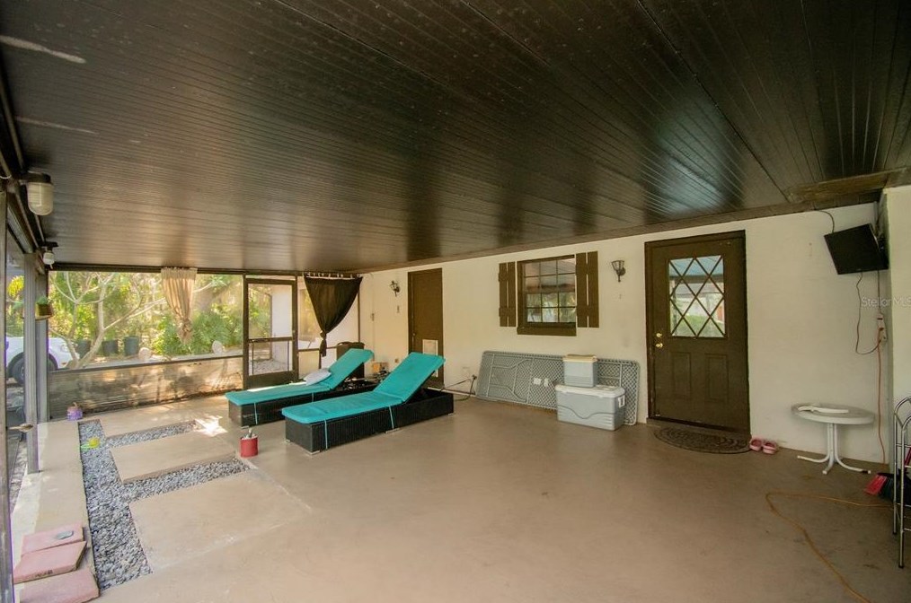 4805 Bugg Rd, Plant City FL  33567-2548 exterior