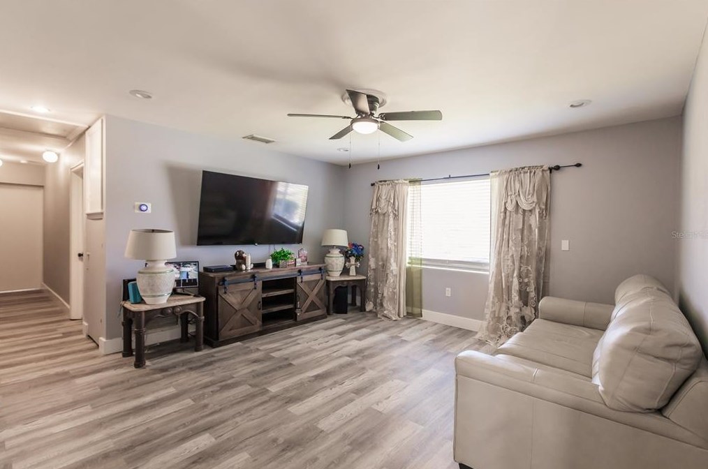 1838 1st Ave, Bradenton FL  34208-1404 exterior