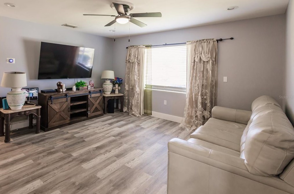 1838 1st Ave, Bradenton FL  34208-1404 exterior