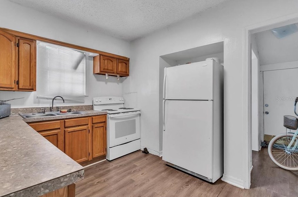 1027 Lime St, Lakeland FL  33815-4351 exterior