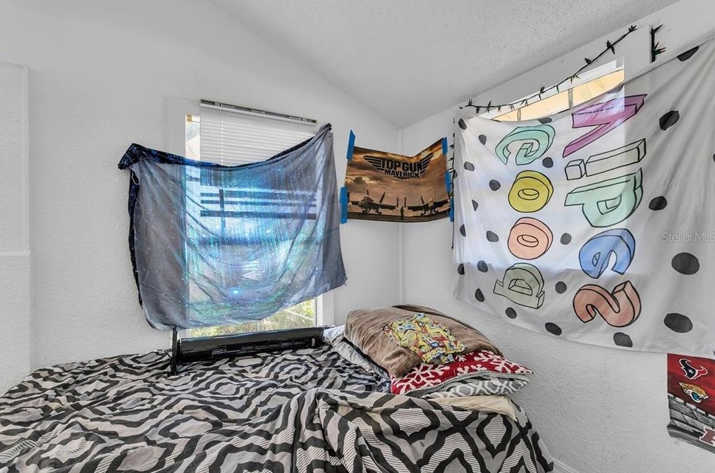 1027 Lime St, Lakeland FL  33815-4351 exterior