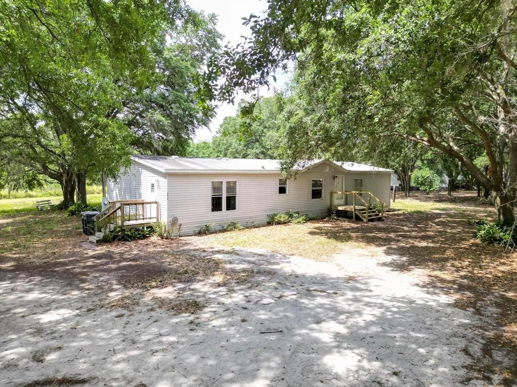 6029 Bob Head Rd, Plant City FL  33565-4916 exterior