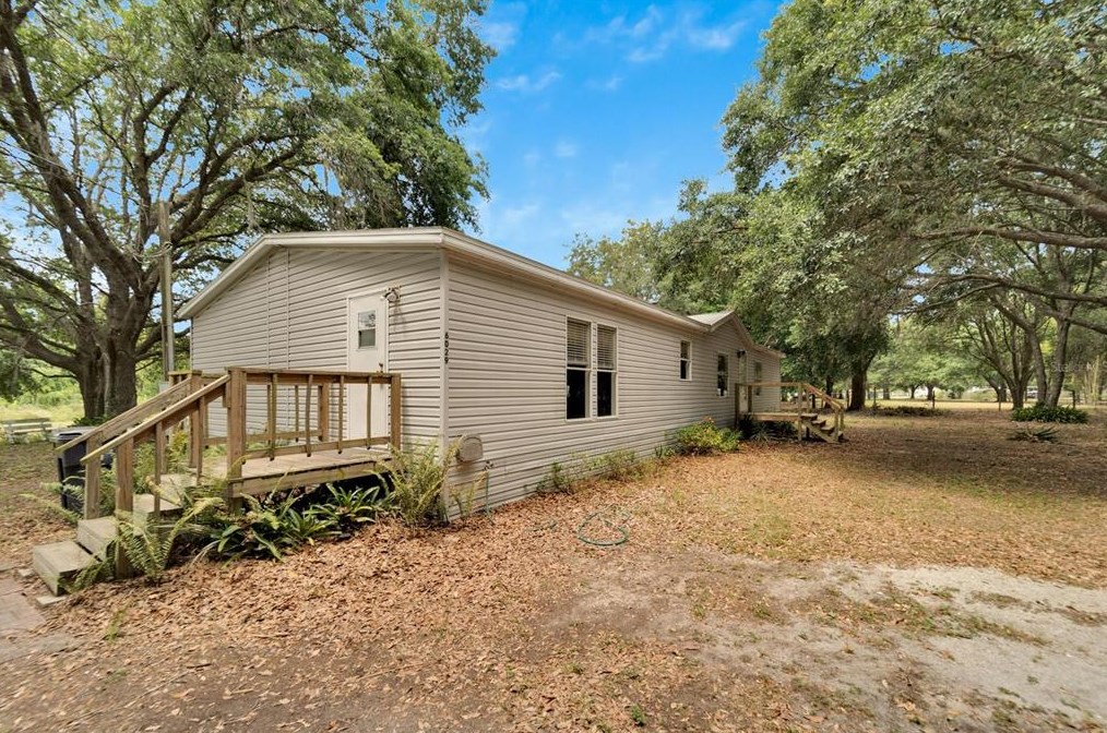 6029 Bob Head Rd, Plant City FL  33565-4916 exterior