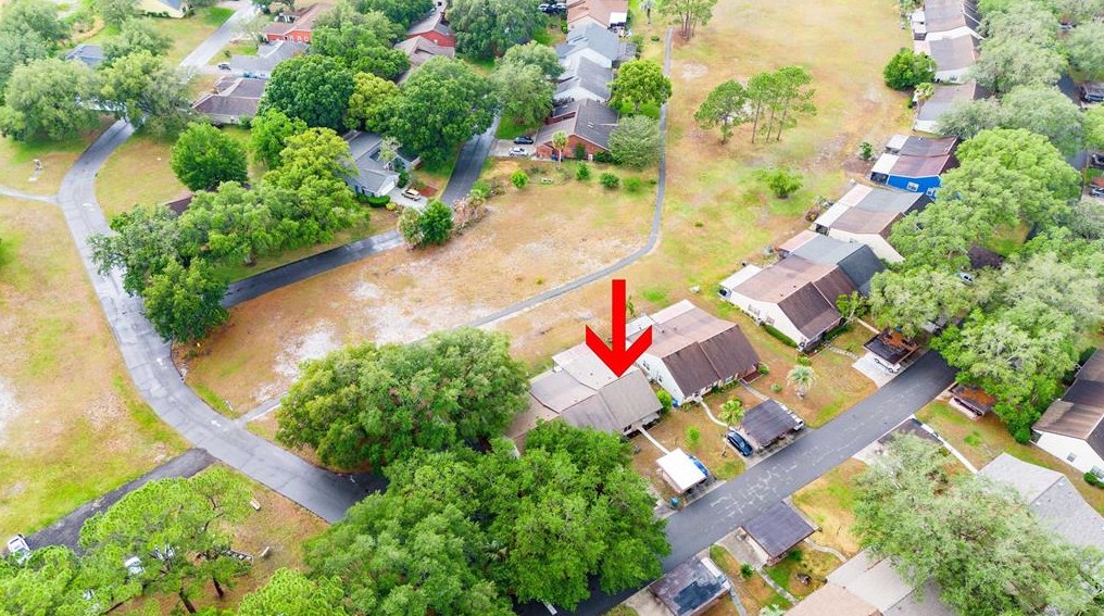 35138 Whispering Oaks Blvd, Dade City FL  33523-8961 exterior