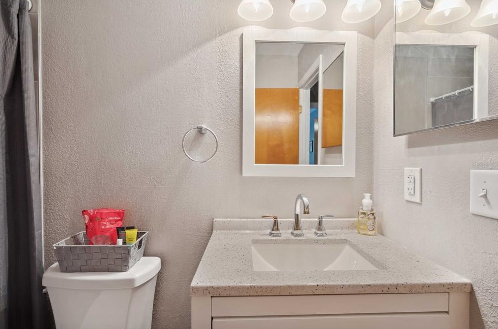 35138 Whispering Oaks Blvd, Dade City FL  33523-8961 exterior