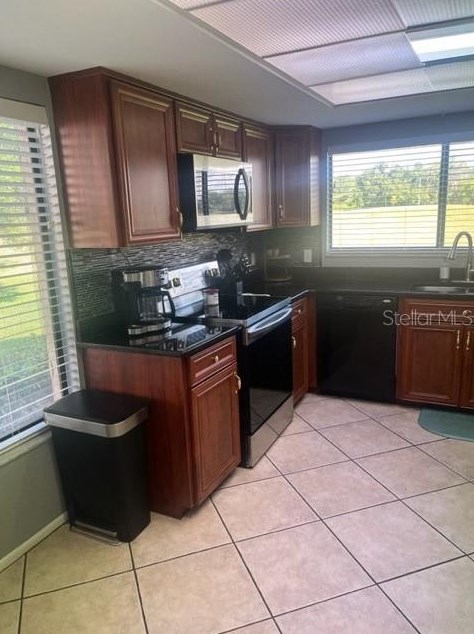 104 Capri Ct, Plant City FL  33566-6716 exterior