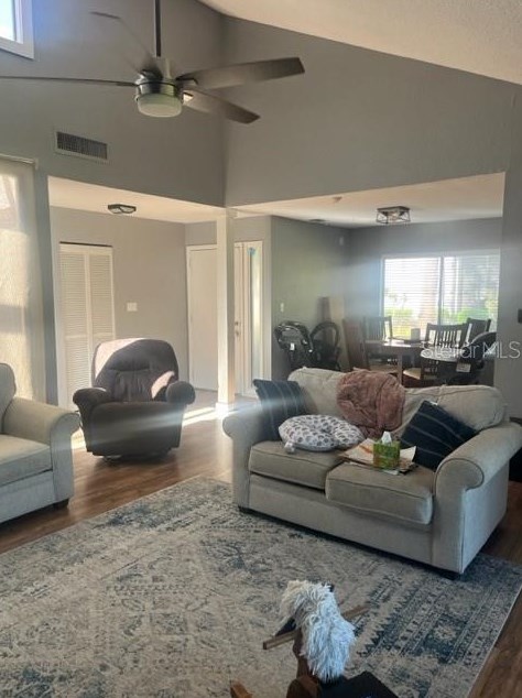 104 Capri Ct, Plant City FL  33566-6716 exterior