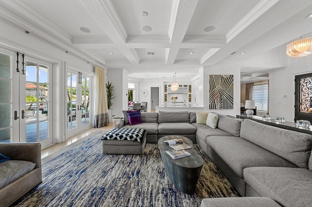 4919 Melrose Ave, Tampa FL 33629-5527 exterior