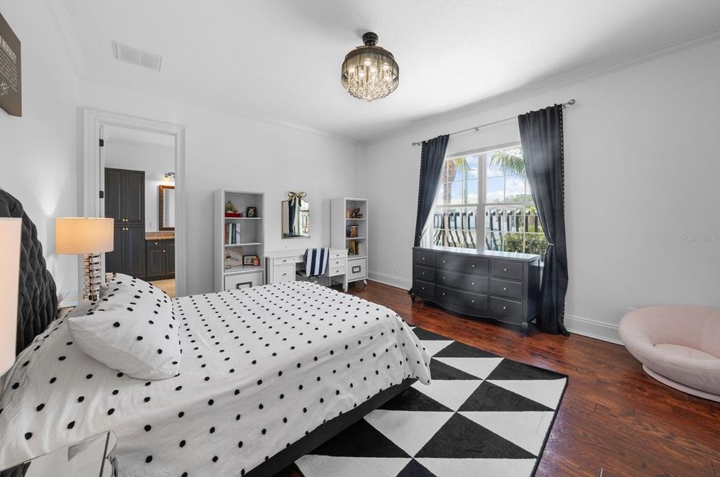 4919 Melrose Ave, Tampa FL 33629-5527 exterior