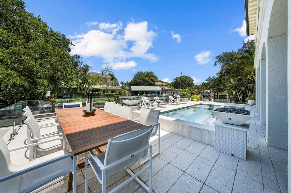 4919 Melrose Ave, Tampa FL 33629-5527 exterior