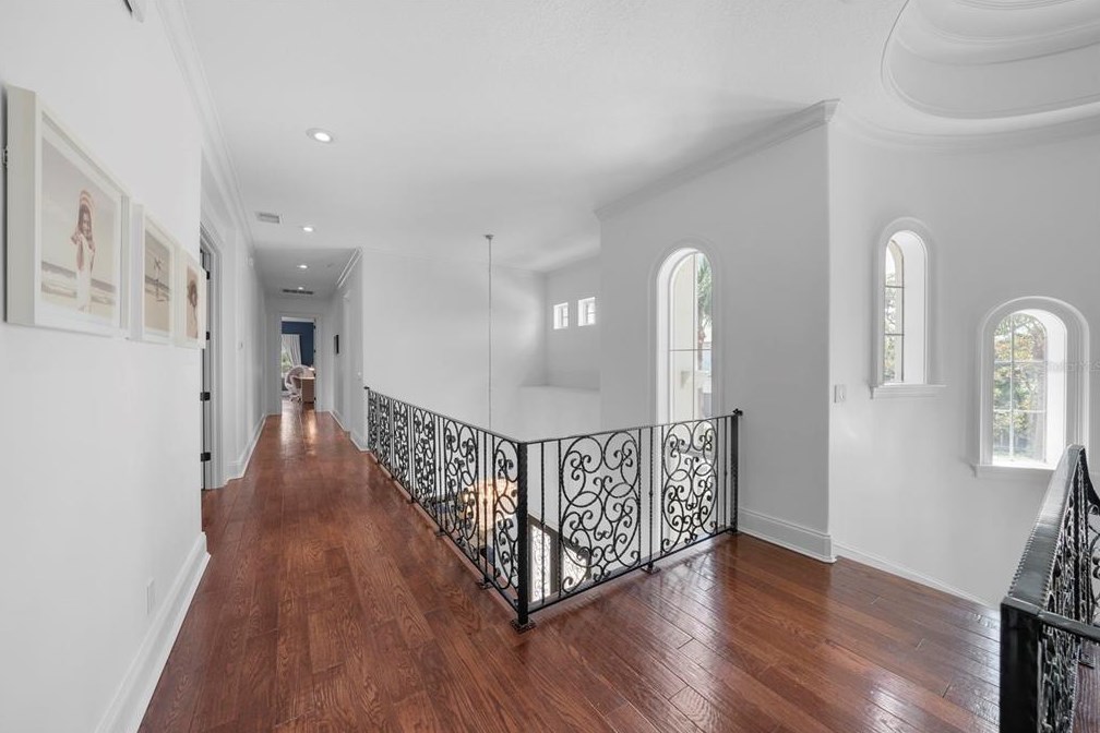 4919 Melrose Ave, Tampa FL 33629-5527 exterior