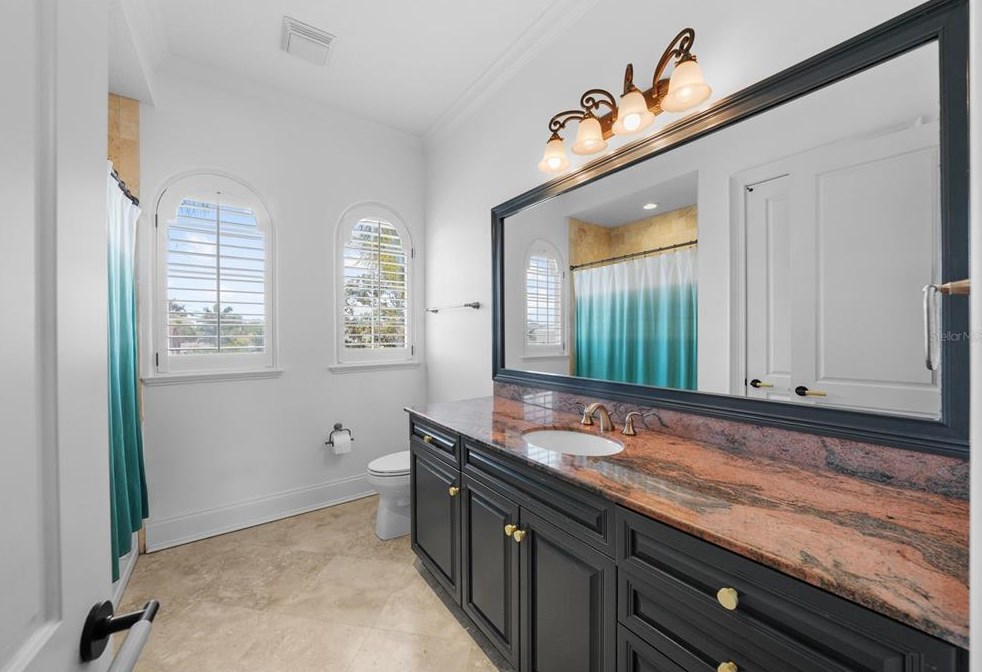 4919 Melrose Ave, Tampa FL 33629-5527 exterior