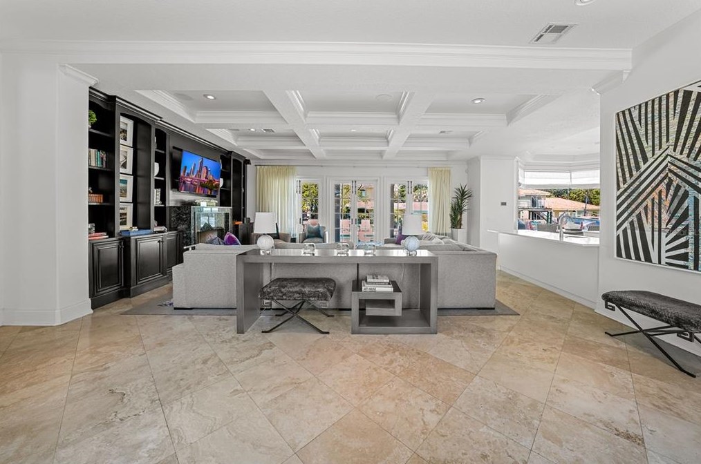 4919 Melrose Ave, Tampa FL 33629-5527 exterior