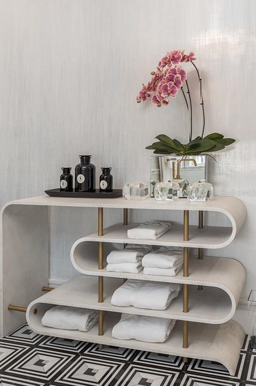 4919 Melrose Ave, Tampa FL 33629-5527 exterior