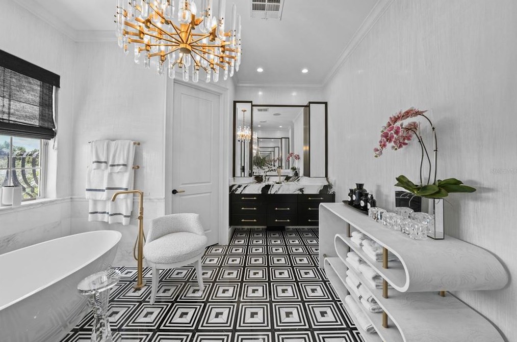 4919 Melrose Ave, Tampa FL 33629-5527 exterior