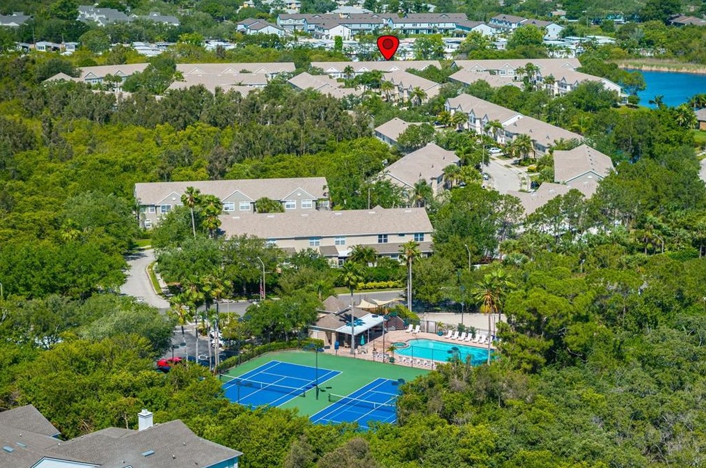 522 Black Lion Dr, Saint Petersburg FL  33716-3472 exterior