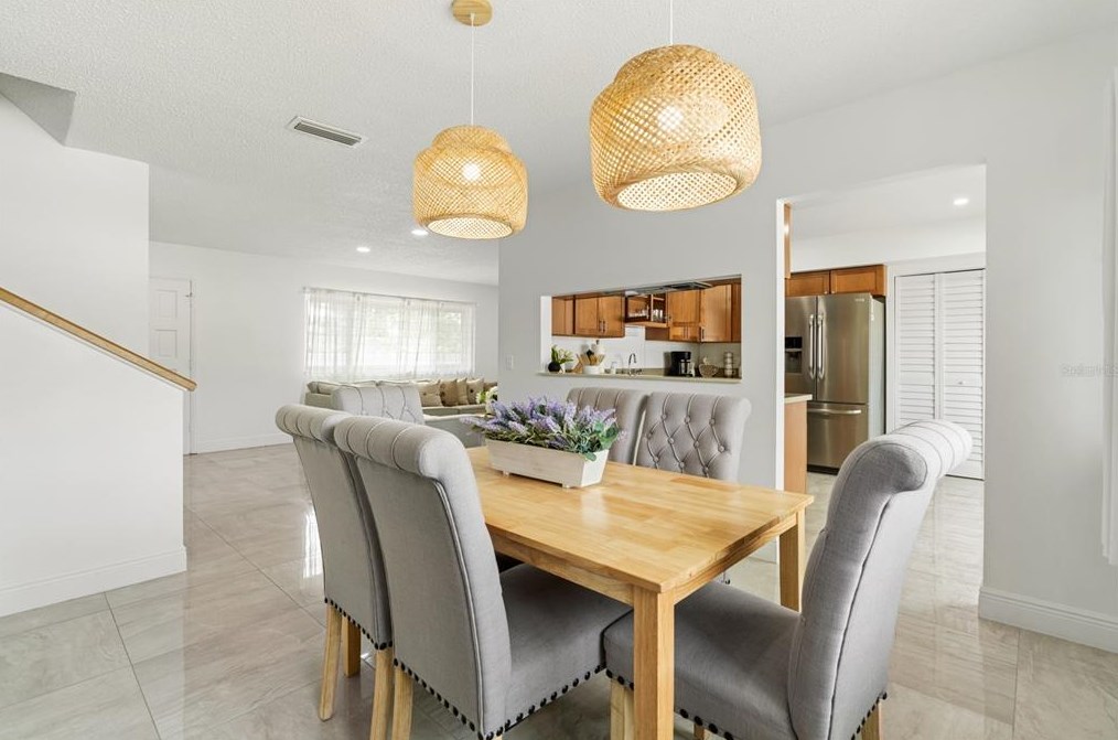 7208 Chesswood Ct, Tampa FL exterior