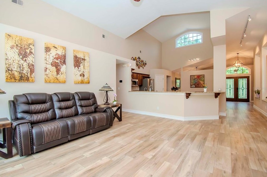 18806 Chemille Dr, Lutz FL  33558-2843 exterior