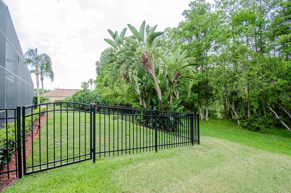 18806 Chemille Dr, Lutz FL  33558-2843 exterior