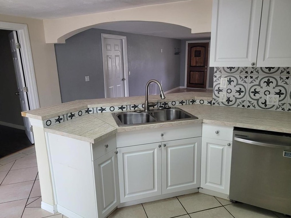 6145 Maplewood Dr, New Port Richey FL exterior