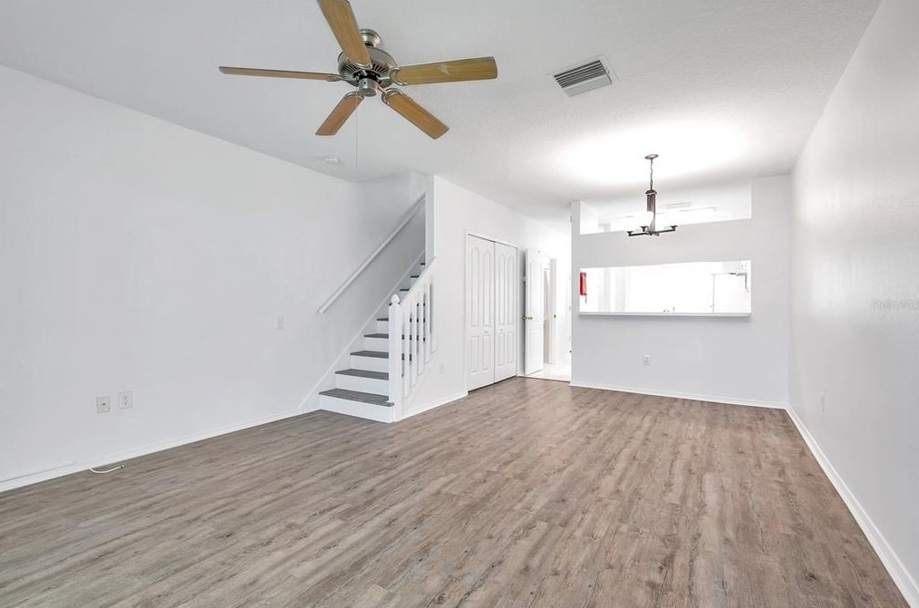 30233 Lacledes Ln, Zephyrhills FL  33543-7655 exterior