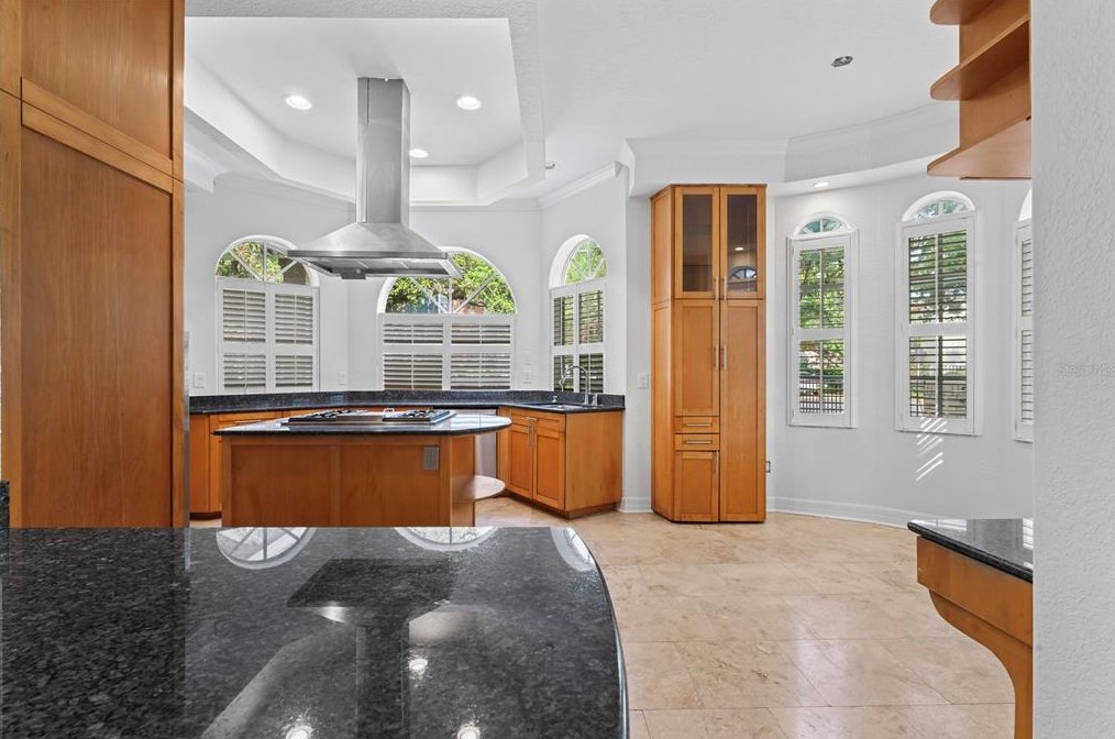 1102 Moody Ave, Tampa FL  33629-4725 exterior