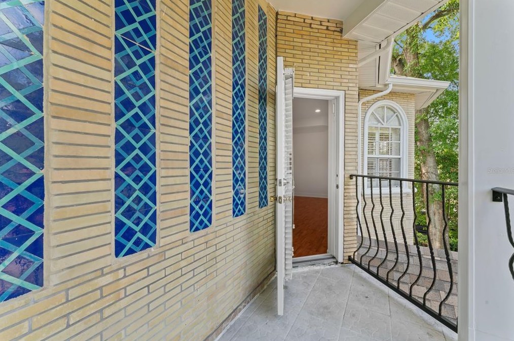 1102 Moody Ave, Tampa FL  33629-4725 exterior