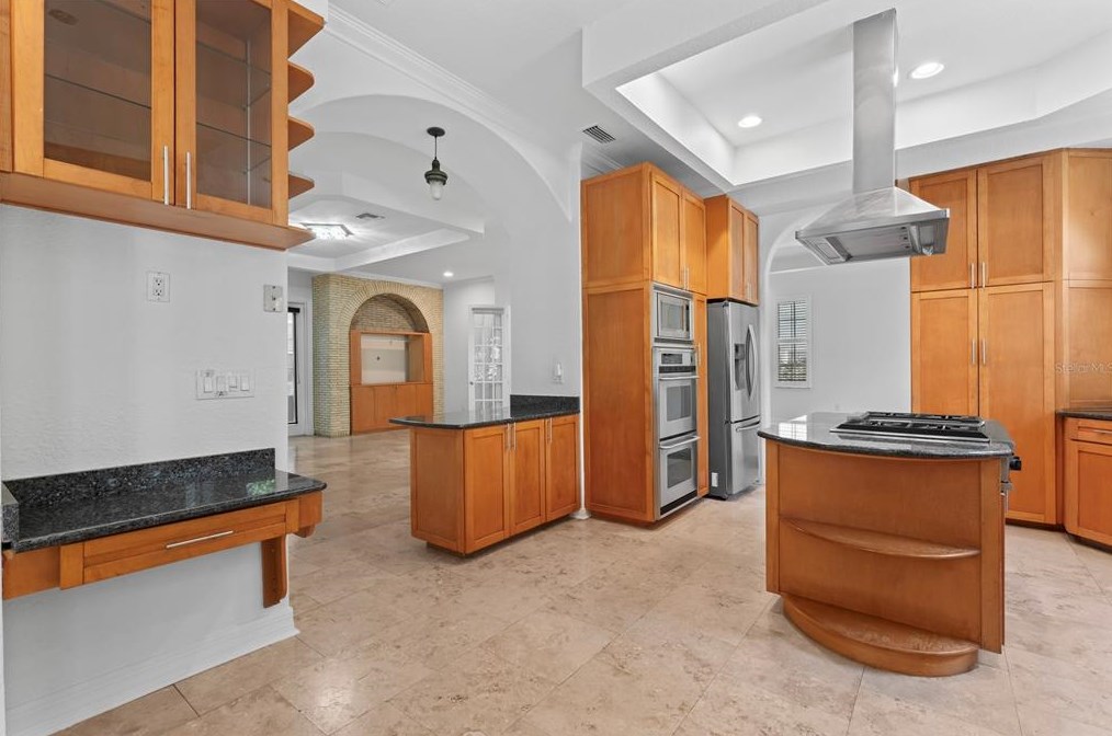 1102 Moody Ave, Tampa FL  33629-4725 exterior