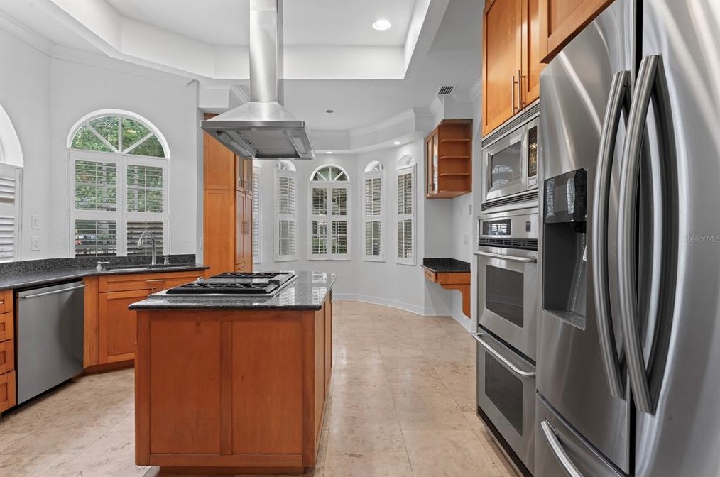 1102 Moody Ave, Tampa FL  33629-4725 exterior