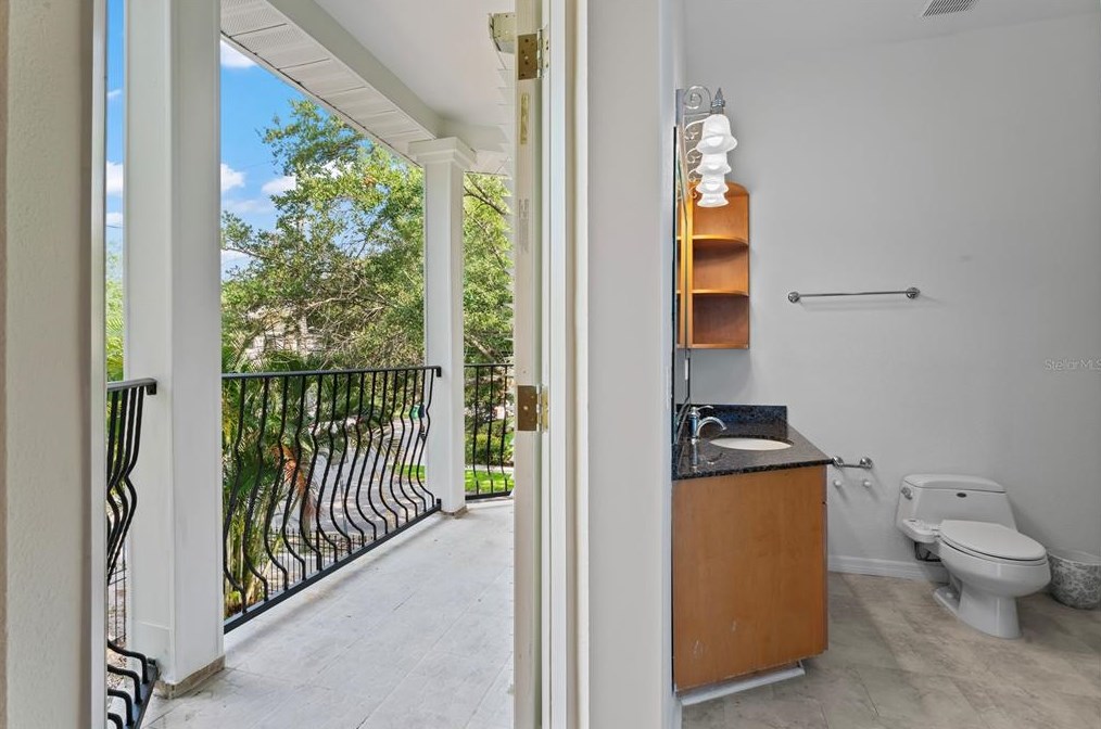 1102 Moody Ave, Tampa FL  33629-4725 exterior