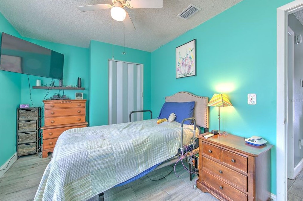 731 Climate Dr, Brandon FL 33511-6215 exterior