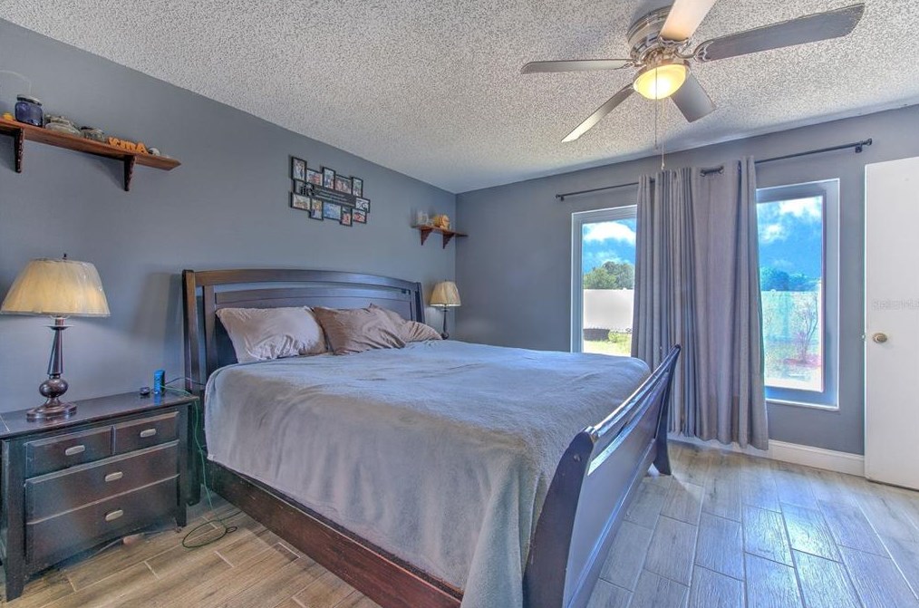 731 Climate Dr, Brandon FL 33511-6215 exterior