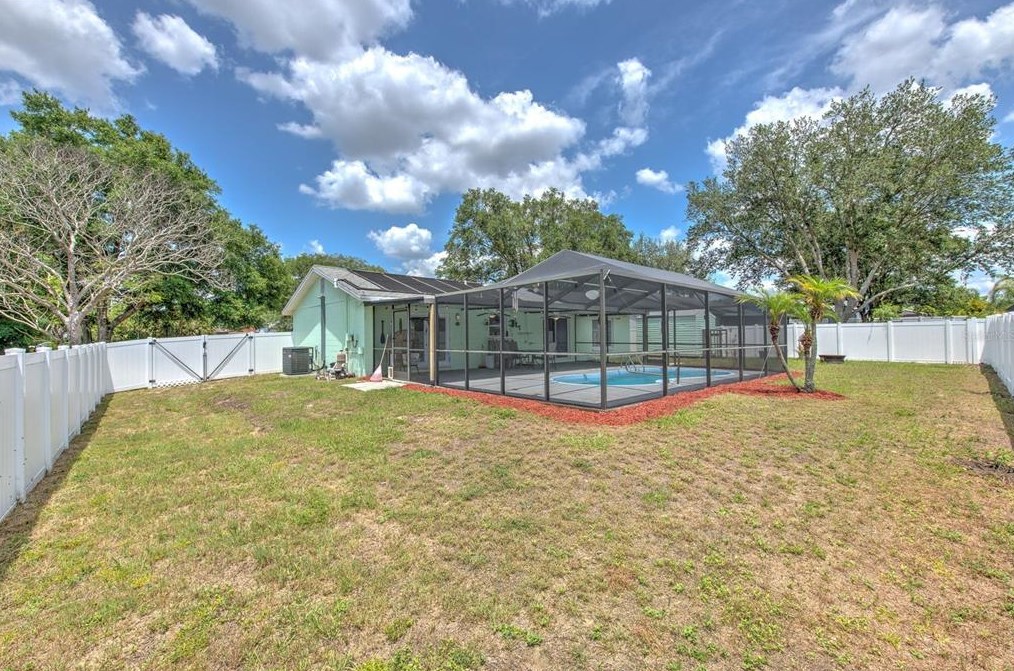 731 Climate Dr, Brandon FL 33511-6215 exterior