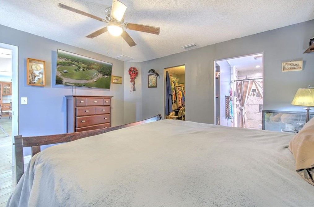 731 Climate Dr, Brandon FL 33511-6215 exterior