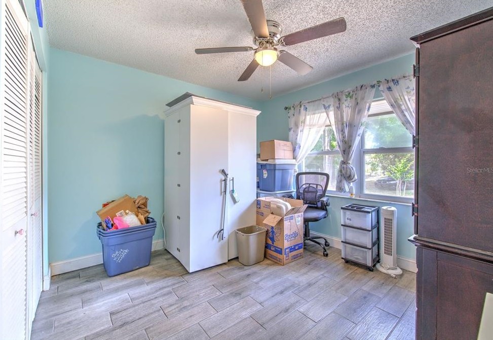 731 Climate Dr, Brandon FL 33511-6215 exterior