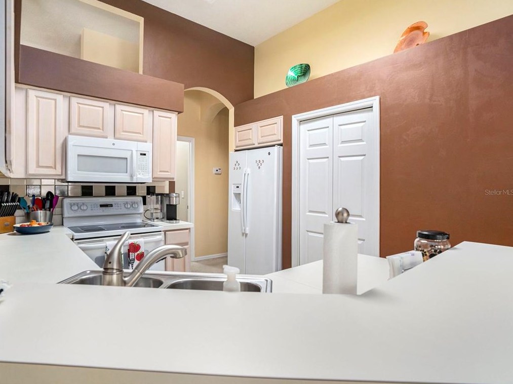 7005 Potomac Cir, Riverview FL 33578-8308 exterior